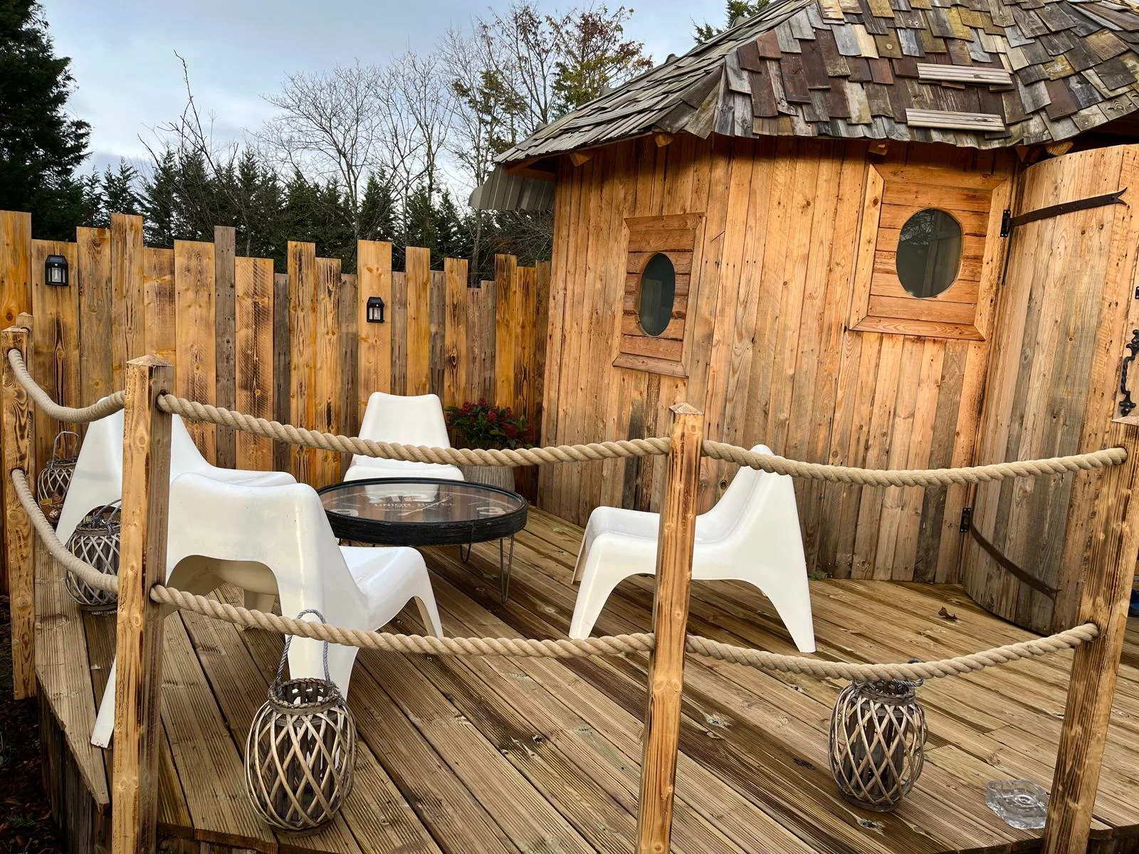 La Familiale — La Belle Vie Là, cabane chaleureuse à Saintry-sur-Seine